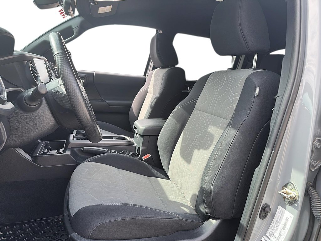 2020 Toyota Tacoma 4x4 Double Cab Regular Bed V6 6A in Stratford, Ontario - 7 - w1024h768px