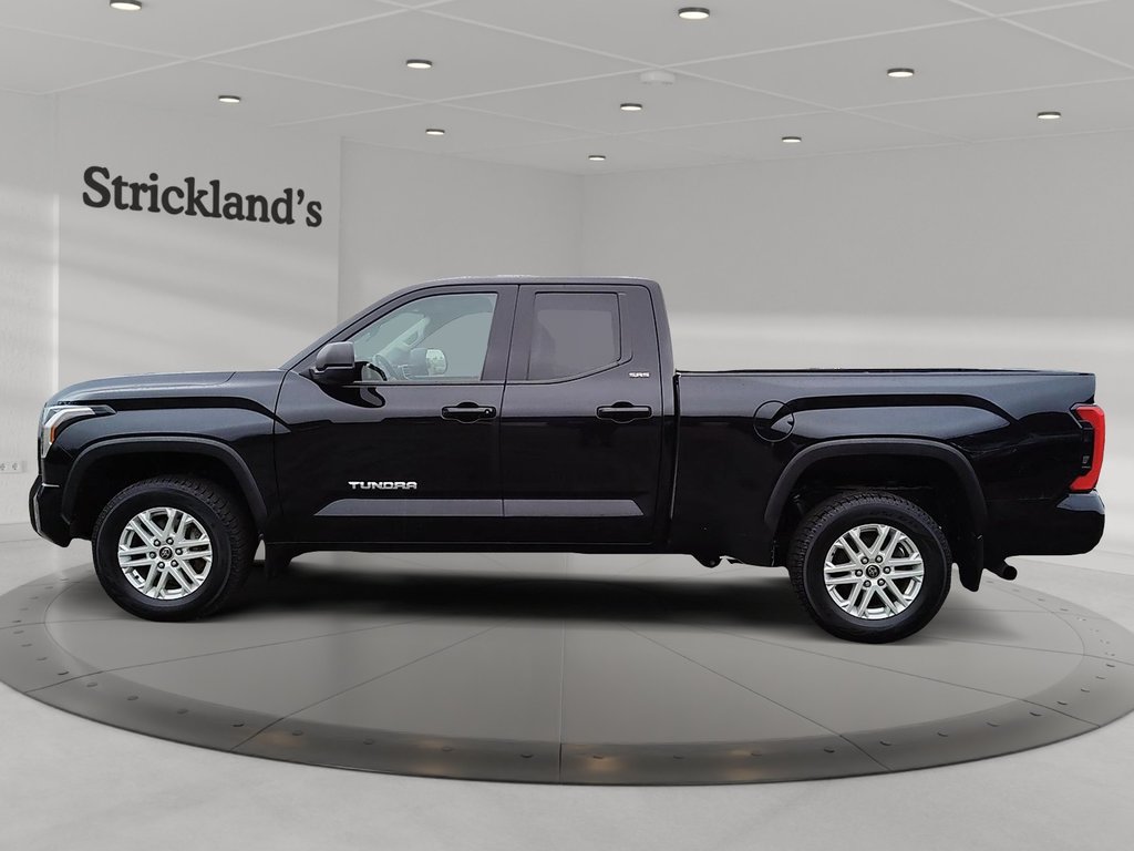 2022  TUNDRA 4X4 Tundra Double Cab SR in Stratford, Ontario - 5 - w1024h768px