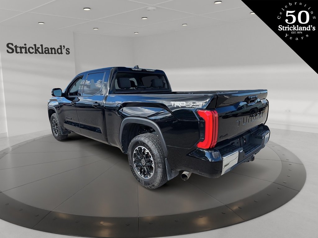 2022  TUNDRA 4X4 Tundra CrewMax SR5 L in Stratford, Ontario - 4 - w1024h768px