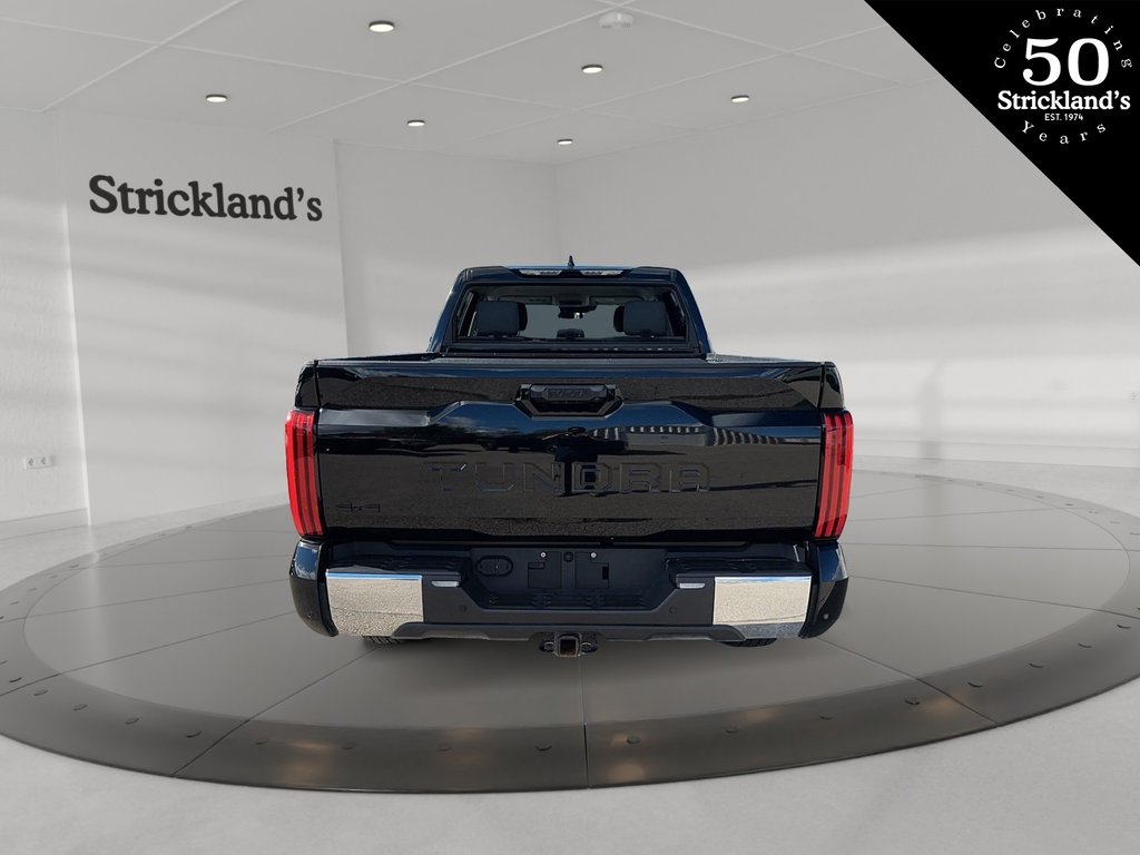 2022  TUNDRA 4X4 Tundra CrewMax SR5 L in Stratford, Ontario - 3 - w1024h768px