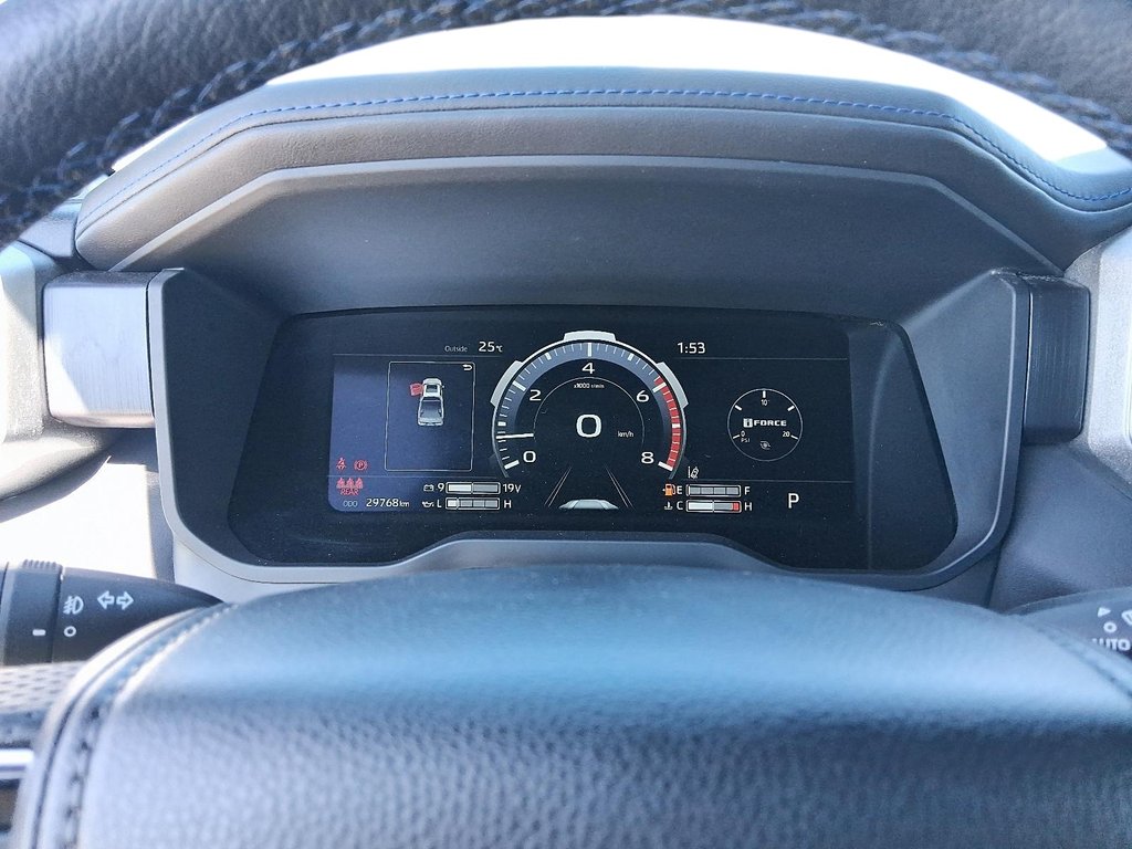 2022 Toyota TUNDRA 4X4 Tundra CrewMax Platinum in Stratford, Ontario - 12 - w1024h768px