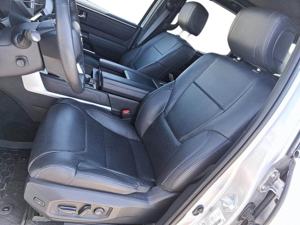 2022 Toyota TUNDRA 4X4 Tundra CrewMax Platinum in Stratford, Ontario - 7 - w1024h768px