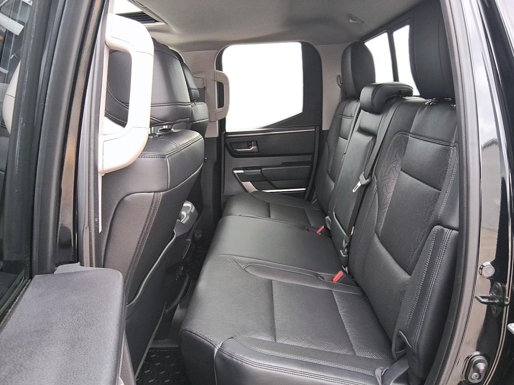 2022 Toyota Tundra 4X4 Tundra Double Cab Limited in Stratford, Ontario - 8 - w1024h768px