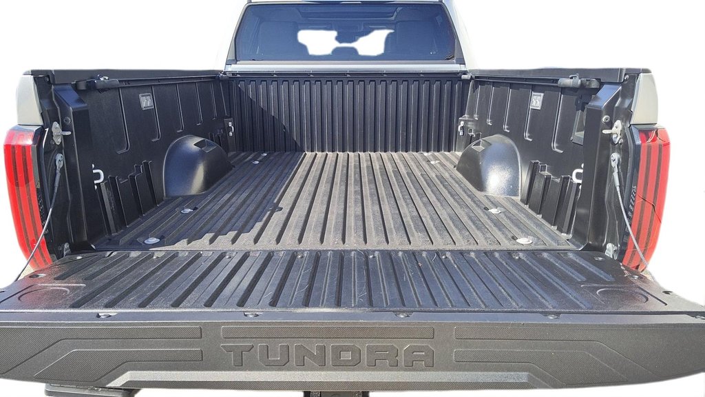 2023  TUNDRA 4X4 CrewMax Limited L in Stratford, Ontario - 17 - w1024h768px