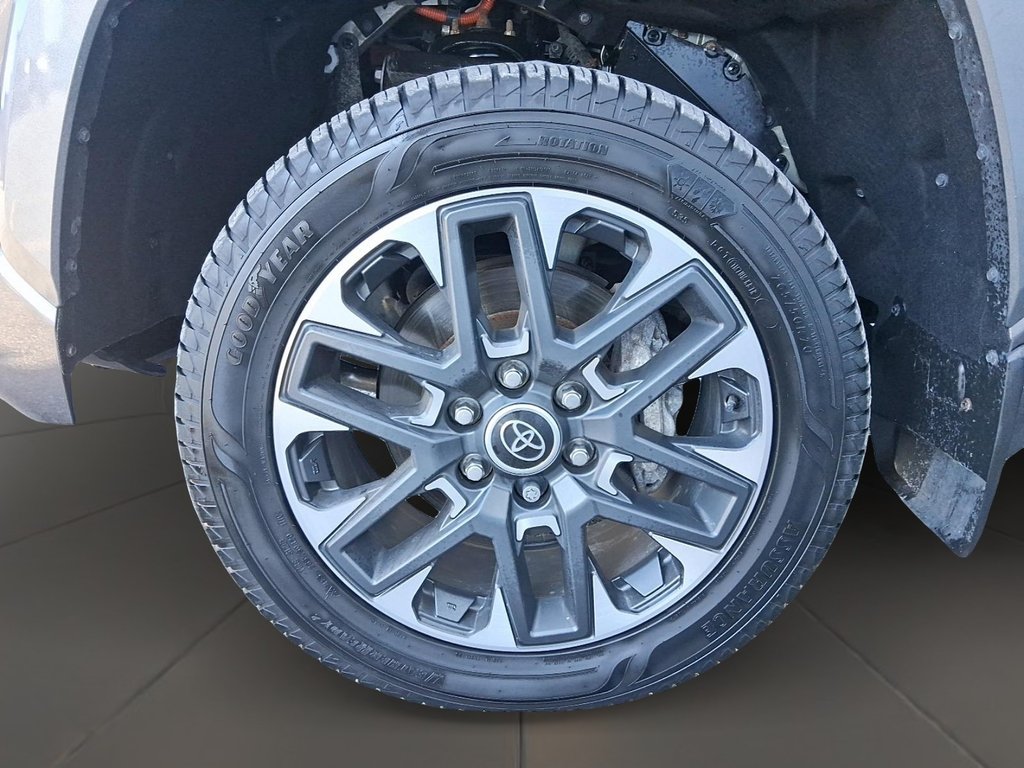 2023 Toyota Tundra 4X4 CrewMax Limited in Stratford, Ontario - 7 - w1024h768px