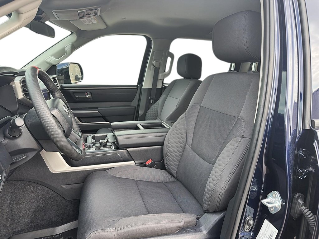 2024 Toyota TUNDRA 4X4 Tundra CrewMax SR in Stratford, Ontario - 7 - w1024h768px