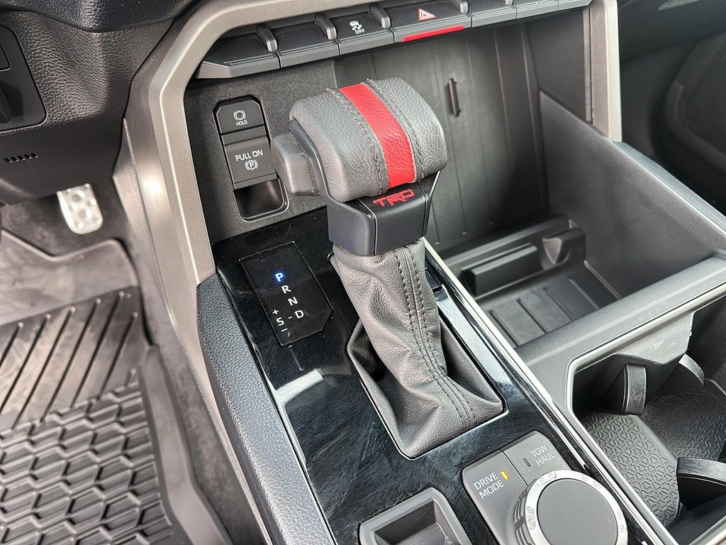 2024 Toyota TUNDRA 4X4 Tundra CrewMax SR in Stratford, Ontario - 13 - w1024h768px
