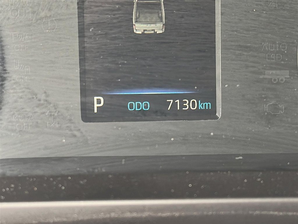 2024 Toyota TUNDRA 4X4 Tundra CrewMax SR in Stratford, Ontario - 11 - w1024h768px