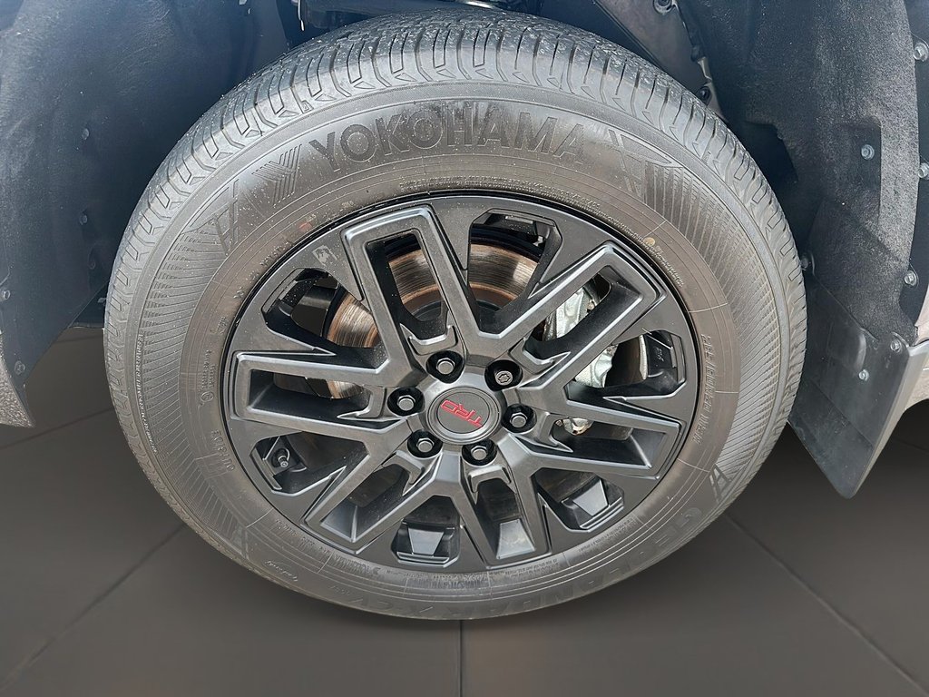 2024 Toyota TUNDRA 4X4 Tundra CrewMax SR in Stratford, Ontario - 6 - w1024h768px