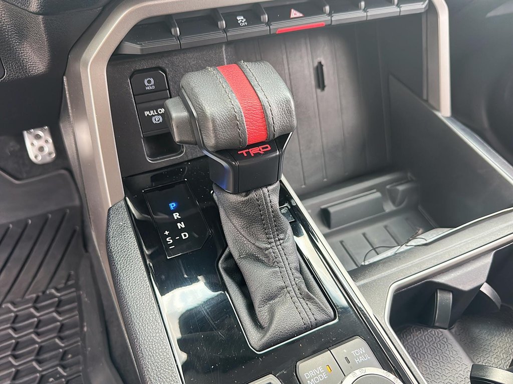 2024 Toyota TUNDRA 4X4 Tundra CrewMax SR in Stratford, Ontario - 13 - w1024h768px