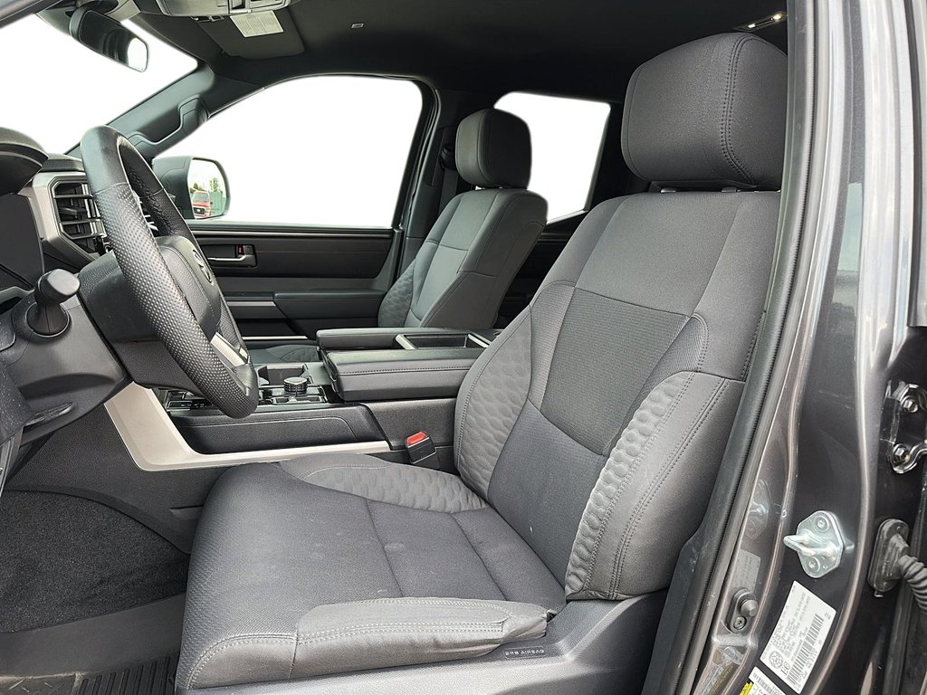 2025 Toyota TUNDRA 4X4 Tundra Double Cab SR in Stratford, Ontario - 7 - w1024h768px