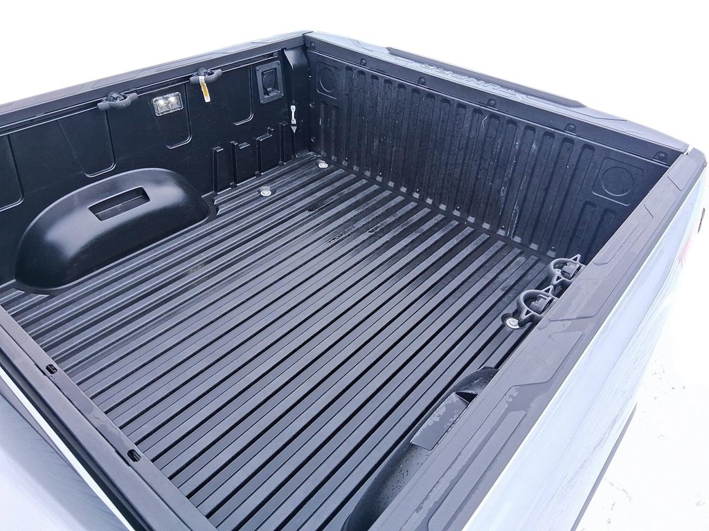 2025 Toyota Tundra 4X4 Tundra CrewMax Limited in Stratford, Ontario - 17 - w1024h768px