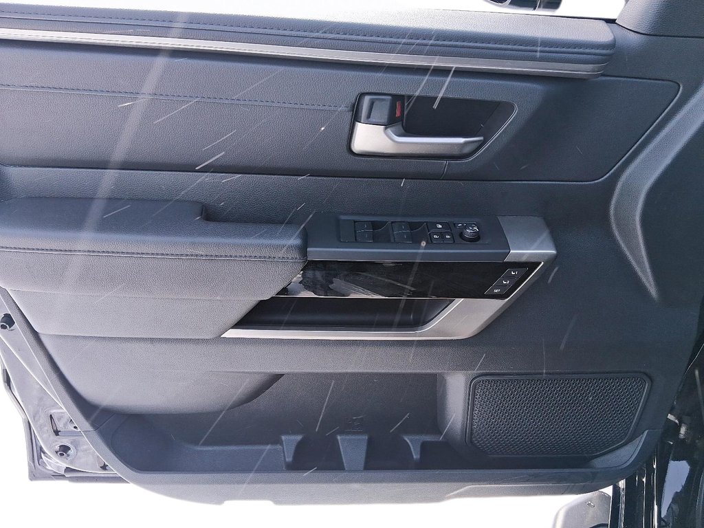 2025 Toyota Tundra 4X4 Tundra CrewMax Limited L in Stratford, Ontario - 10 - w1024h768px