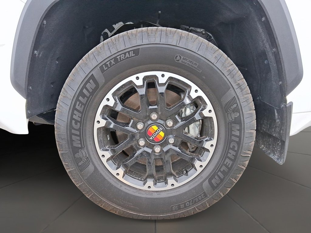 2025 Toyota Tundra 4X4 Tundra CrewMax SR in Stratford, Ontario - 6 - w1024h768px