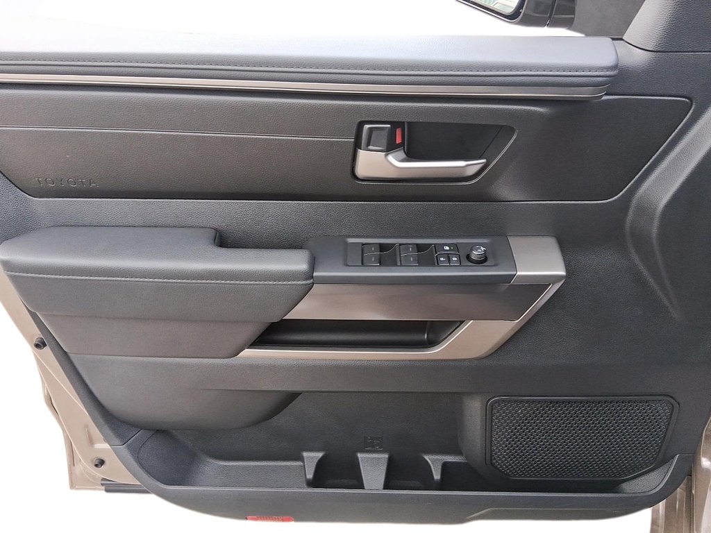 2026 Toyota Tundra 4X4 Tundra CrewMax SR in Stratford, Ontario - 10 - w1024h768px