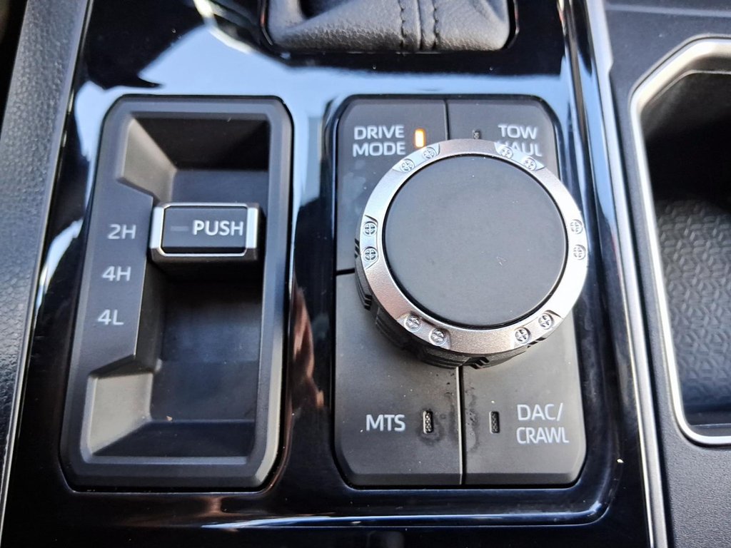 2026 Toyota Tundra 4X4 Tundra CrewMax SR in Stratford, Ontario - 17 - w1024h768px