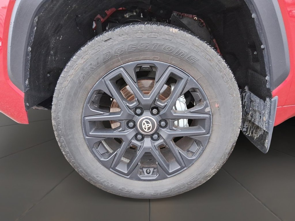 2026 Toyota Tundra 4X4 Tundra CrewMax Limited in Stratford, Ontario - 6 - w1024h768px
