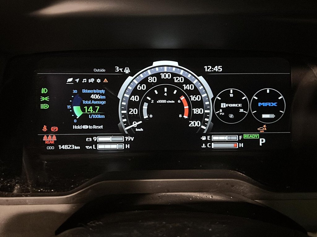 2023  TUNDRA HYBRID CrewMax Capstone in Stratford, Ontario - 11 - w1024h768px