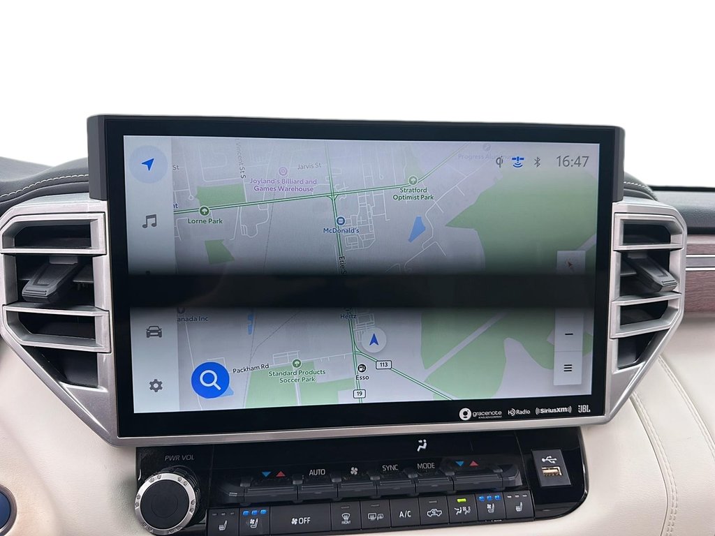2023 Toyota TUNDRA HYBRID CrewMax Capstone in Stratford, Ontario - 19 - w1024h768px