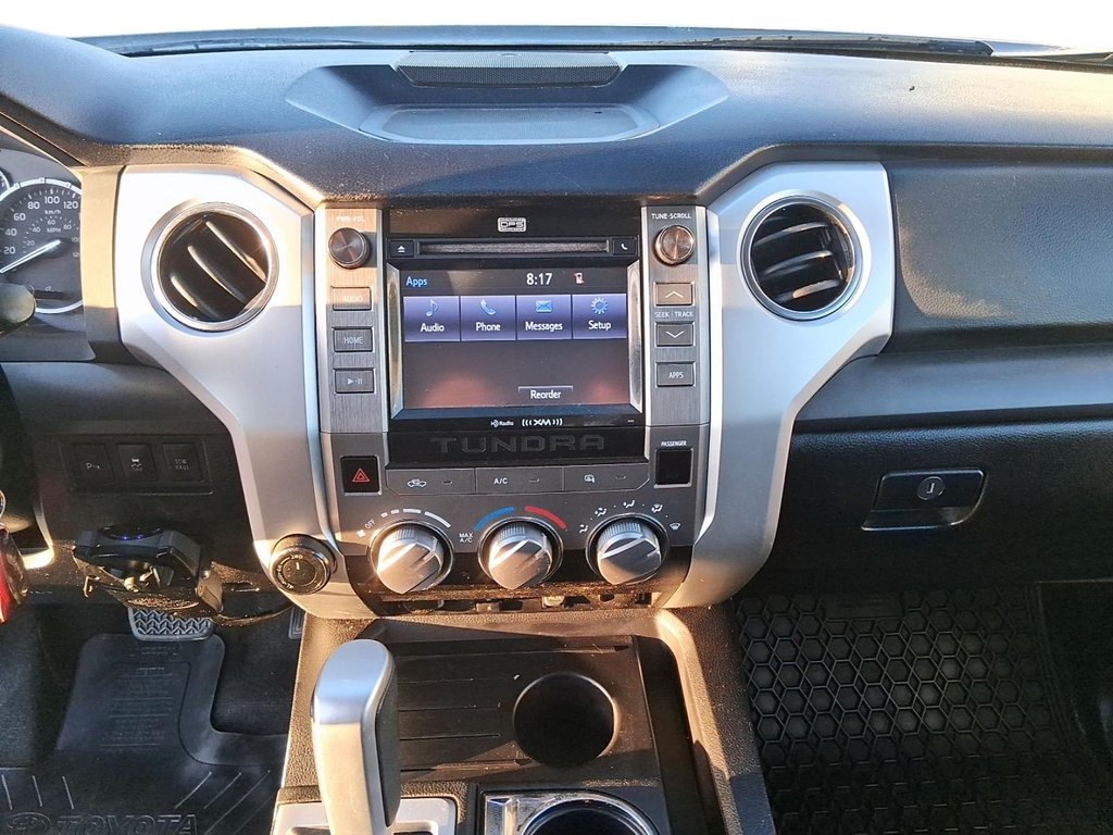 2015 Toyota Tundra 4x4 CrewMax SR5 5.7 6A in Stratford, Ontario - 14 - w1024h768px