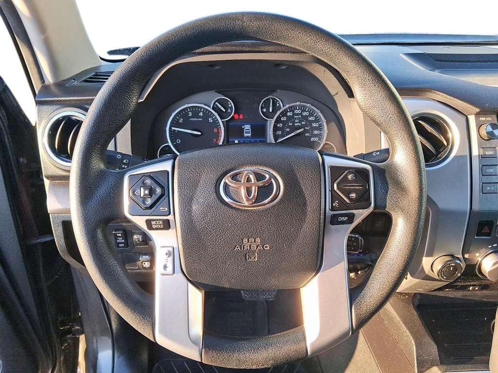 2015 Toyota Tundra 4x4 CrewMax SR5 5.7 6A in Stratford, Ontario - 11 - w1024h768px