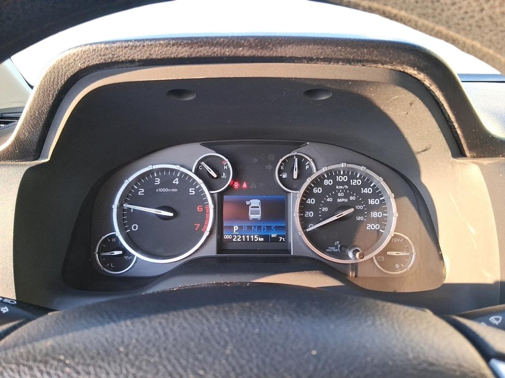 2015 Toyota Tundra 4x4 CrewMax SR5 5.7 6A in Stratford, Ontario - 13 - w1024h768px