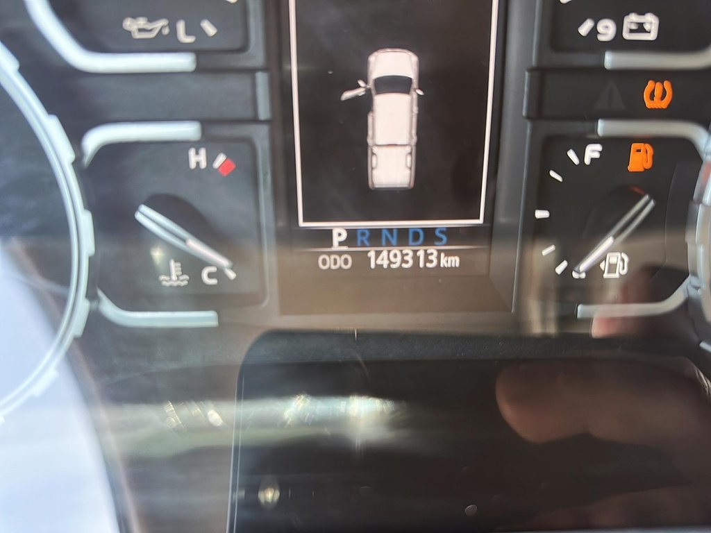 2018 Toyota Tundra 4x4 CrewMax Platinum 5.7 6A in Stratford, Ontario - 12 - w1024h768px