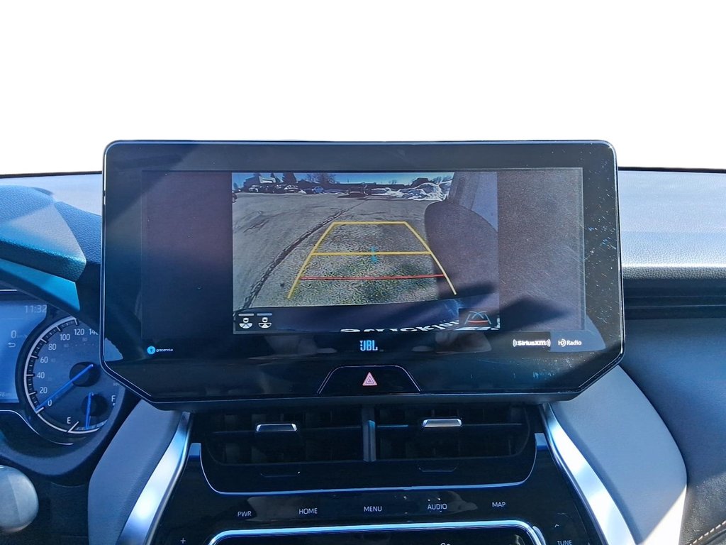 2021 Toyota Venza Hybrid Venza XLE in Stratford, Ontario - 17 - w1024h768px