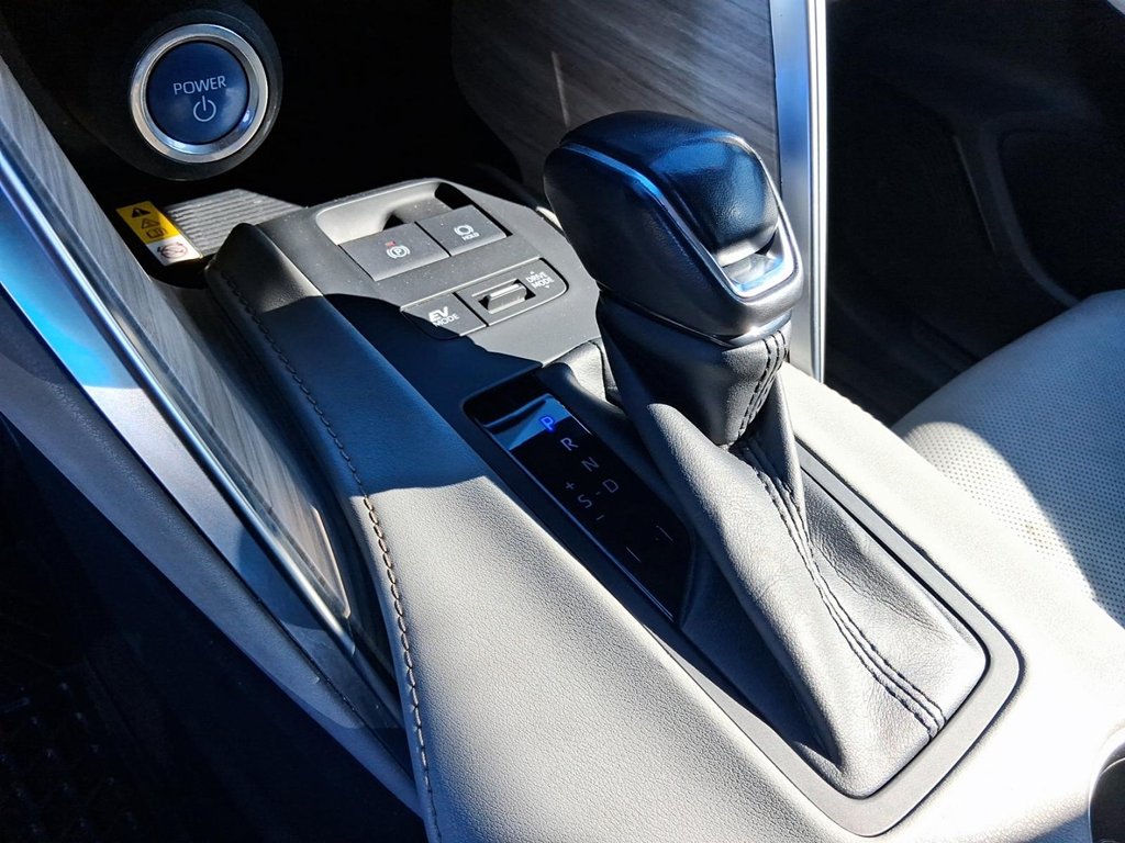 2021 Toyota Venza Hybrid Venza XLE in Stratford, Ontario - 16 - w1024h768px