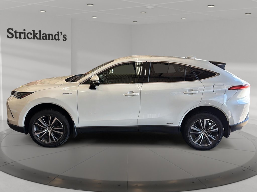 2021 Toyota Venza Hybrid Venza LE in Stratford, Ontario - 5 - w1024h768px