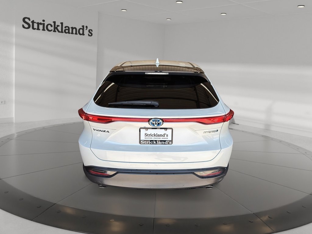 2021 Toyota Venza Hybrid Venza LE in Stratford, Ontario - 3 - w1024h768px