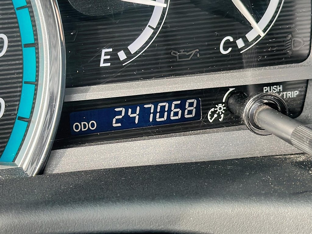 2009 Toyota Venza 6A in Stratford, Ontario - 12 - w1024h768px
