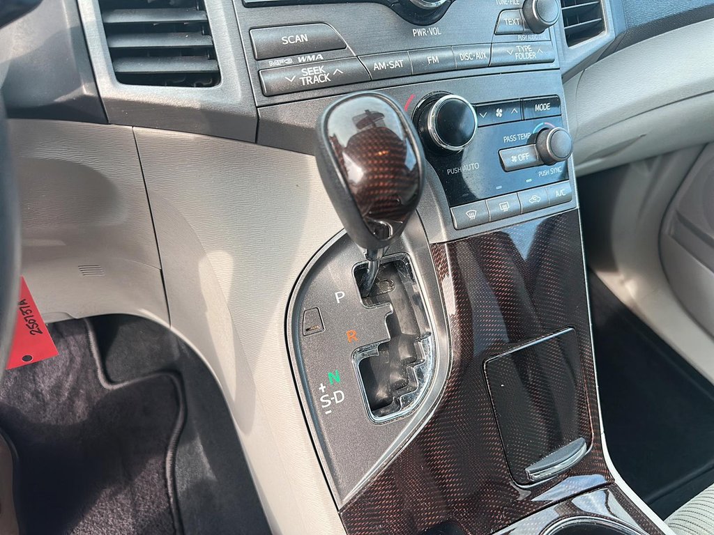 2009 Toyota Venza 6A in Stratford, Ontario - 14 - w1024h768px