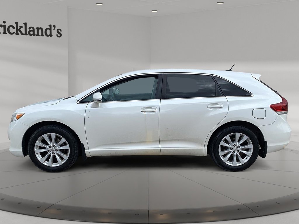 2013  Venza 4CYL 6A in Stratford, Ontario - 5 - w1024h768px