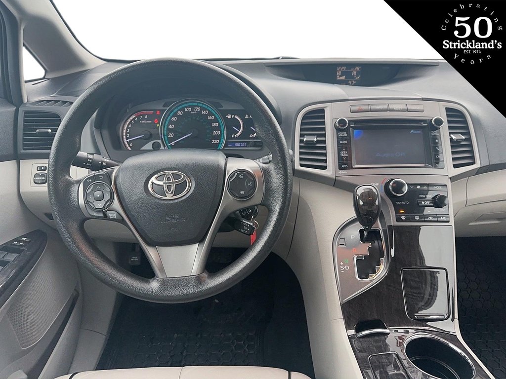 2013 Toyota Venza 4CYL AWD 6A in Stratford, Ontario - 8 - w1024h768px