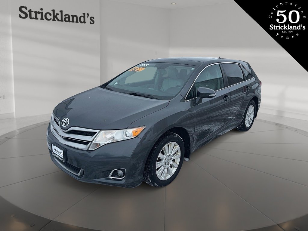 2013 Toyota Venza 4CYL AWD 6A in Stratford, Ontario - 1 - w1024h768px