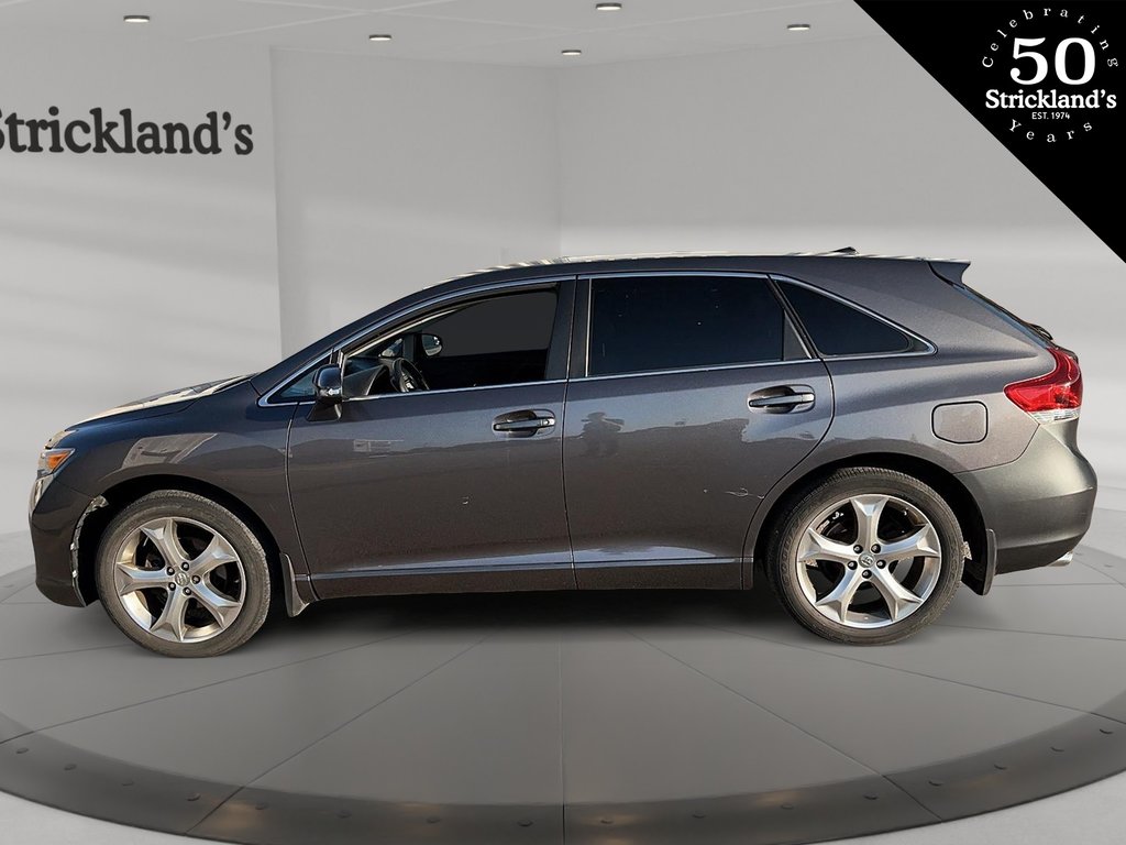 2016  Venza V6 AWD 6A in Stratford, Ontario - 5 - w1024h768px