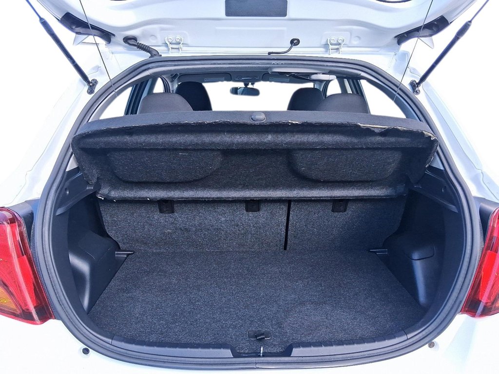 2016 Toyota Yaris 5 Dr SE Htbk 4A in Stratford, Ontario - 6 - w1024h768px