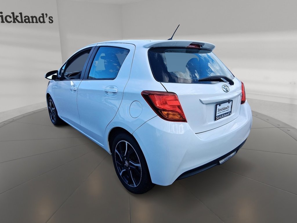 2016 Toyota Yaris 5 Dr SE Htbk 4A in Stratford, Ontario - 4 - w1024h768px