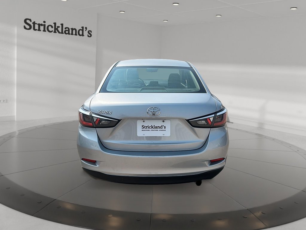 2018 Toyota Yaris 4-Door Sedan 6MT in Stratford, Ontario - 3 - w1024h768px