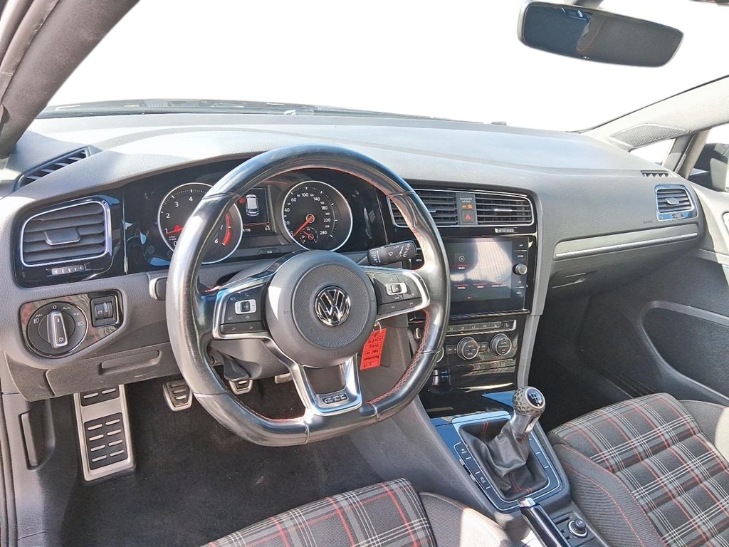 2019 Volkswagen Golf GTI 5-Dr 2.0T Autobahn 6sp in Stratford, Ontario - 11 - w1024h768px