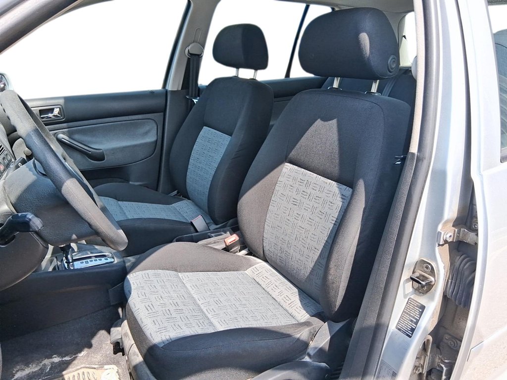 2007 Volkswagen Golf 4Dr Hbk in Stratford, Ontario - 7 - w1024h768px