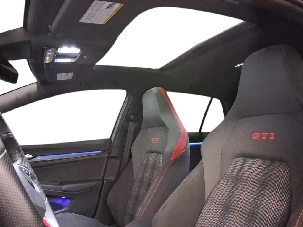 2023 Volkswagen GTI 2.0 T Autobahn 6Sp in Stratford, Ontario - 20 - w1024h768px