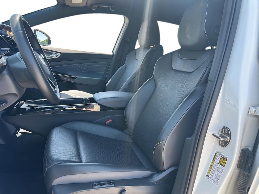 2023 Volkswagen ID.4 Pro AWD in Stratford, Ontario - 8 - w1024h768px