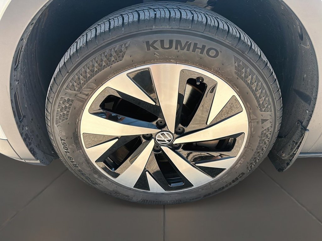 2023 Volkswagen ID.4 Pro AWD in Stratford, Ontario - 7 - w1024h768px