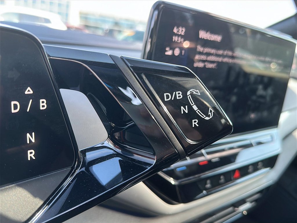 2023 Volkswagen ID.4 Pro AWD in Stratford, Ontario - 14 - w1024h768px