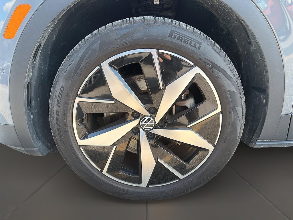 2023 Volkswagen ID.4 Pro AWD in Stratford, Ontario - 7 - w1024h768px