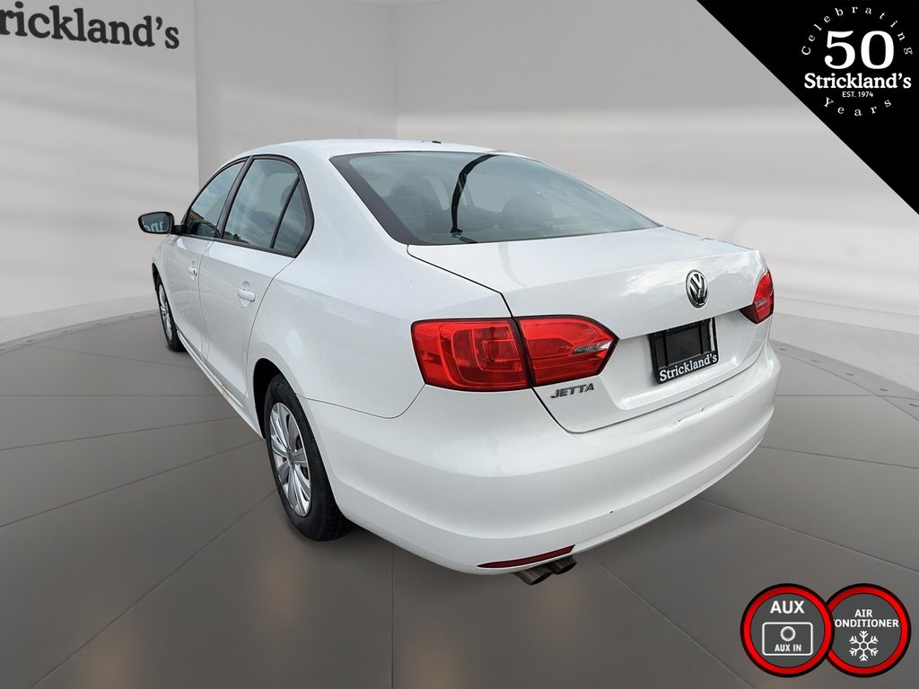 2013  Jetta Trendline plus 2.0 5sp in Stratford, Ontario - 4 - w1024h768px