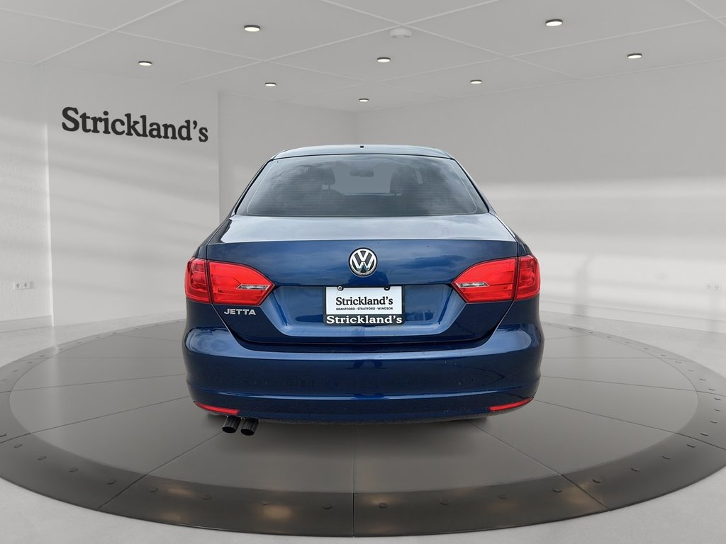 2013 Volkswagen Jetta Comfortline 2.0 6sp at w/Tip in Stratford, Ontario - 3 - w1024h768px