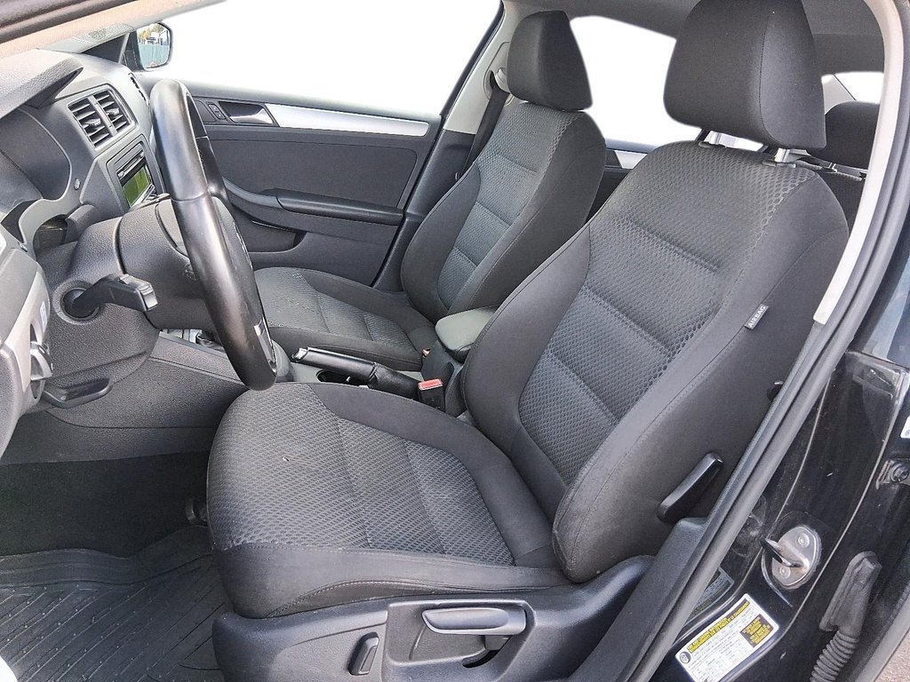 2013 Volkswagen Jetta Comfortline 2.0 TDI 6sp DSG at w/Tip in Stratford, Ontario - 8 - w1024h768px